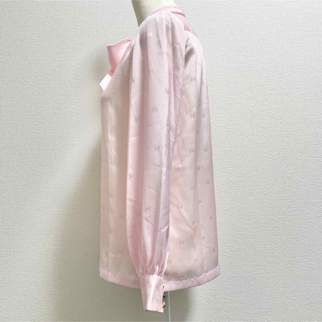 NINA RICCI(ニナリッチ)のNINA RICCIニナリッチ ボウタイ リボン ブラウス ピンク ヴィンテージ レディースのトップス(シャツ/ブラウス(長袖/七分))の商品写真