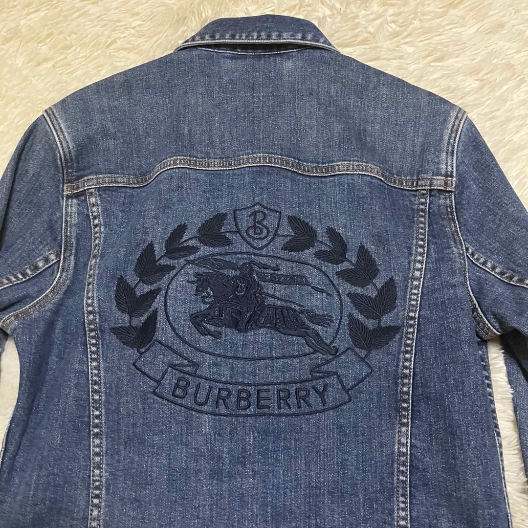 BURBERRY(バーバリー)の近年タグ　希少　バーバリー　ホースロゴ　刺繍　デニム　ジャケット レディースのジャケット/アウター(Gジャン/デニムジャケット)の商品写真
