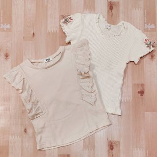 フリル　チューリップ刺繍　トップスセット