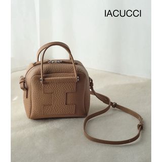 IACUCCI - 【新品】《IACUCCI /イアクッチ》クーポラ　ALCE キャメル