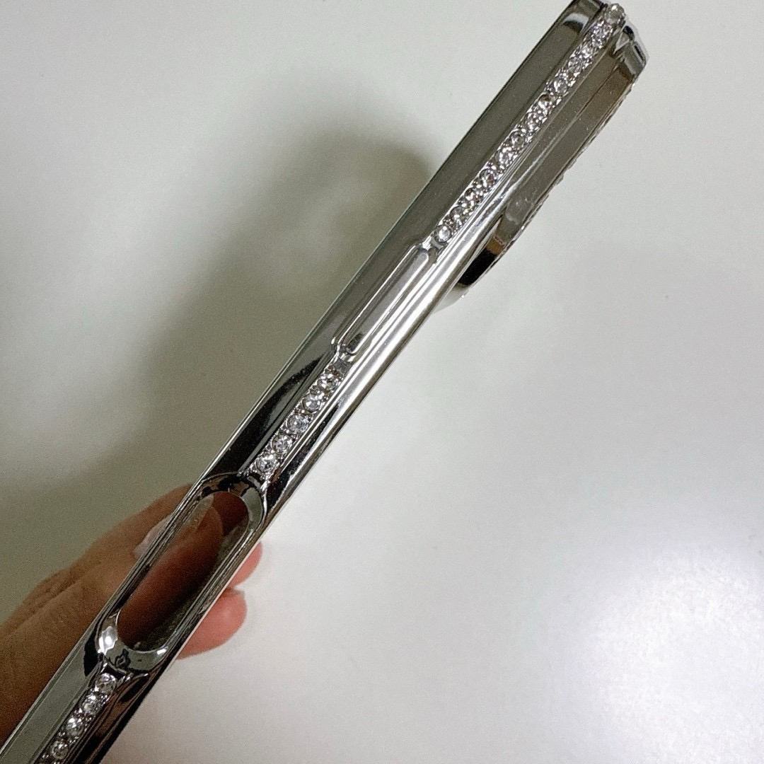 グリッター 鏡付 リングスタンド iPhone14ケース シルバー ラメ  スマホ/家電/カメラのスマホアクセサリー(iPhoneケース)の商品写真