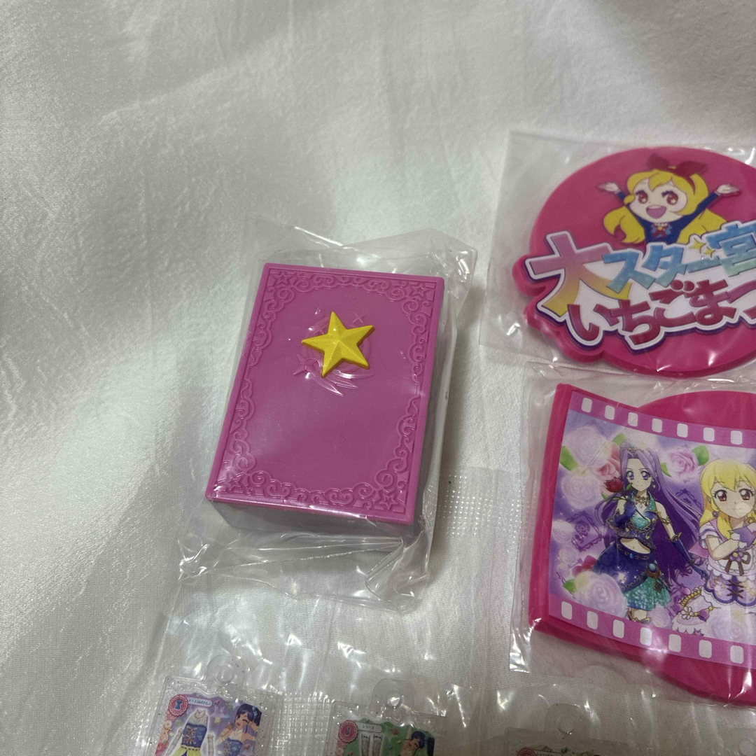 アイカツ 大スター宮 いちごまつり ガシャポン エンタメ/ホビーのおもちゃ/ぬいぐるみ(キャラクターグッズ)の商品写真