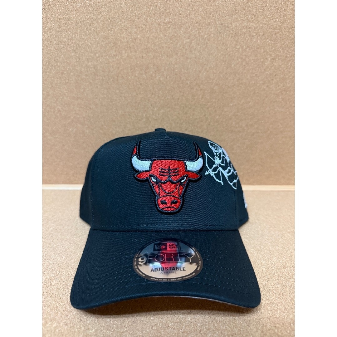 NEW ERA(ニューエラ)のニューエラ シカゴブルズ 9forty A-FRAME ブラックカラー メンズの帽子(キャップ)の商品写真