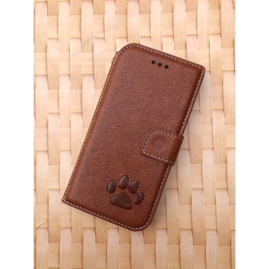 iPhone  15 レッド 肉球焼き印！高級レザー手帳型ケース スマホ/家電/カメラのスマホアクセサリー(iPhoneケース)の商品写真