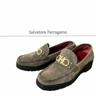サルヴァトーレフェラガモ(Salvatore Ferragamo)のSalvatore Ferragamo ガンチーニ スエード ローファー(ローファー/革靴)
