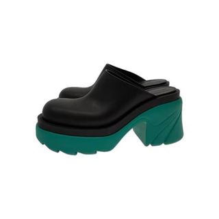 ボッテガヴェネタ(BOTTEGA VENETA)のBOTTEGA VENETA⭐︎フラッシュレザークロッグサンダル黒緑24cm(スリッポン/モカシン)