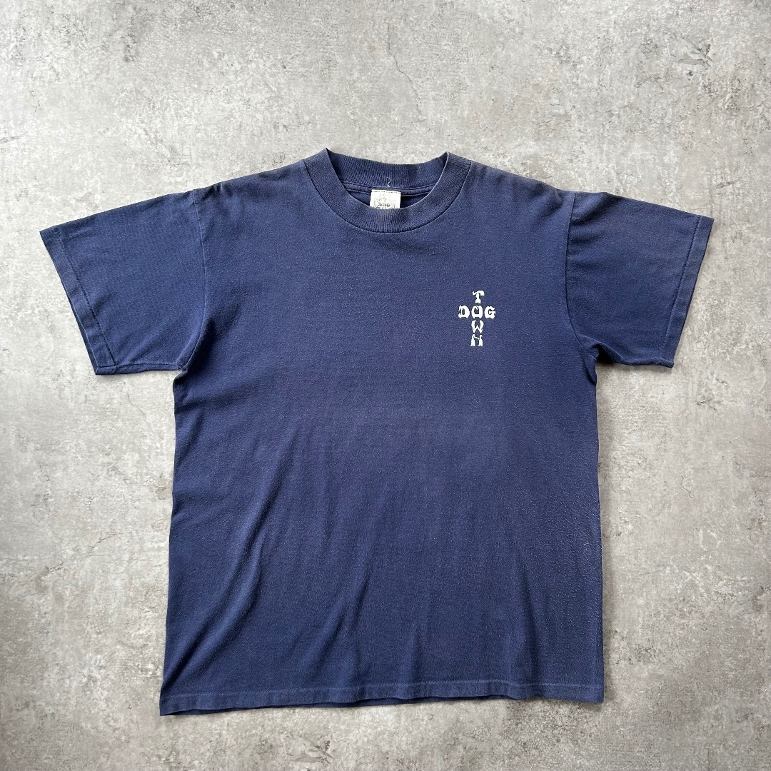 DOG TOWN(ドッグタウン)の90s dogtown ドッグタウン tシャツ USA製 ネイビー アーロン柄 メンズのトップス(Tシャツ/カットソー(半袖/袖なし))の商品写真