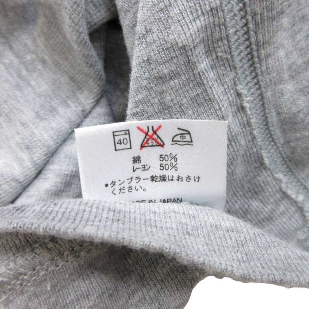 Jean Paul GAULTIER HOMME ジャンポールゴルチエ オム Vネック Tシャツ 半袖 無地 ワンポイント カットソー L グレー メンズ 古着 中古 USED メンズのトップス(Tシャツ/カットソー(半袖/袖なし))の商品写真