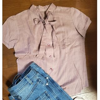 古着　半袖　ブラウス　シャツ　リボンつき　ピンク(シャツ/ブラウス(半袖/袖なし))