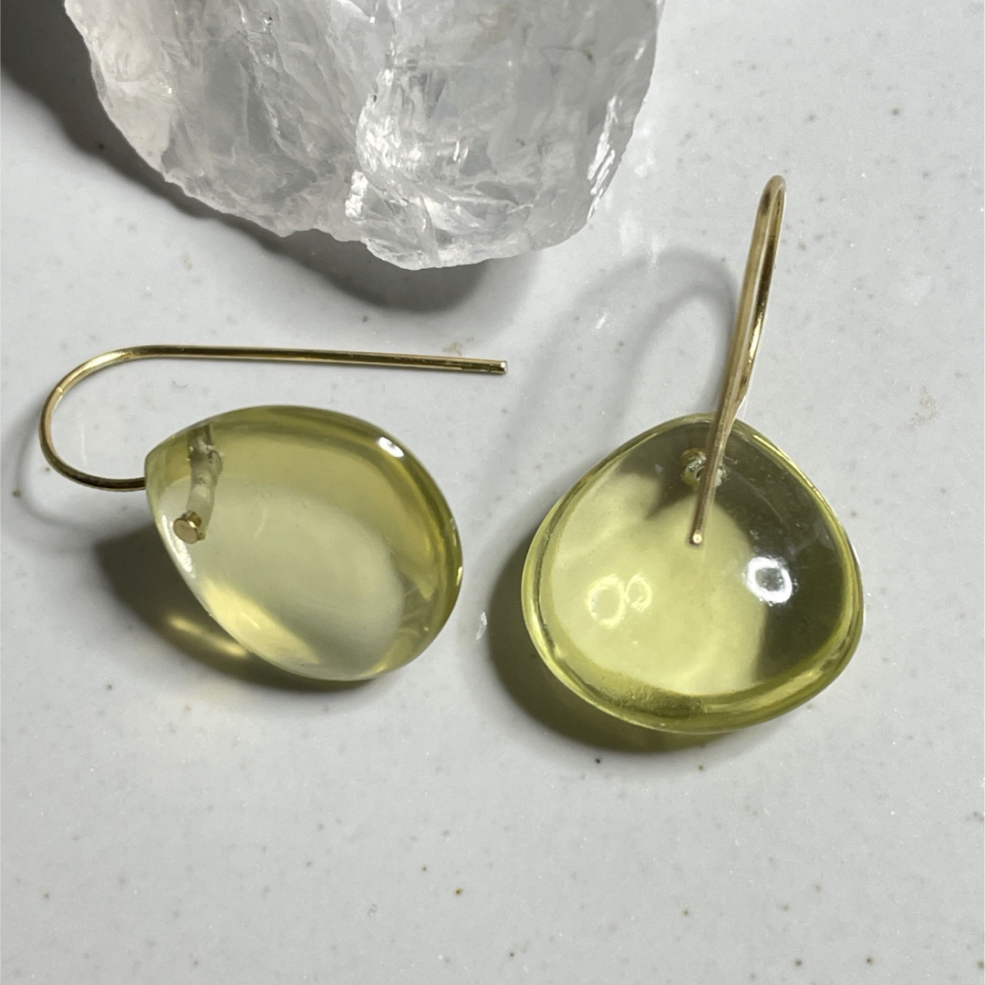 ぷっくり　レモンクォーツ  ピアス ハンドメイドのアクセサリー(ピアス)の商品写真