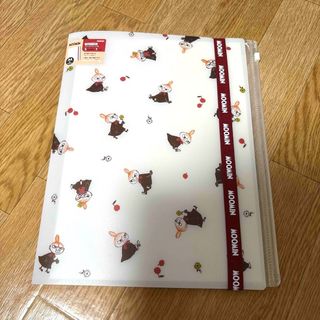 ムーミン(MOOMIN)の☆新品未使用☆ ムーミン　ゴムバンド付き　クリアファイル(クリアファイル)