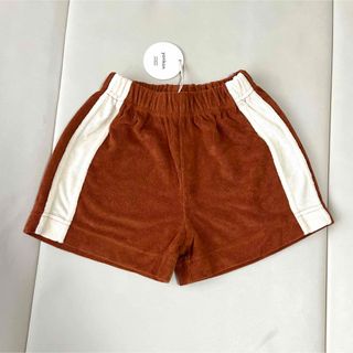 【新品】 yonkon ヨンコン ラインパンツ ショート 100