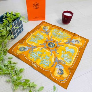 エルメス(HERMES)の HERMES エルメス　カレ45  シルク　イエロー×オレンジ スカーフ(バンダナ/スカーフ)