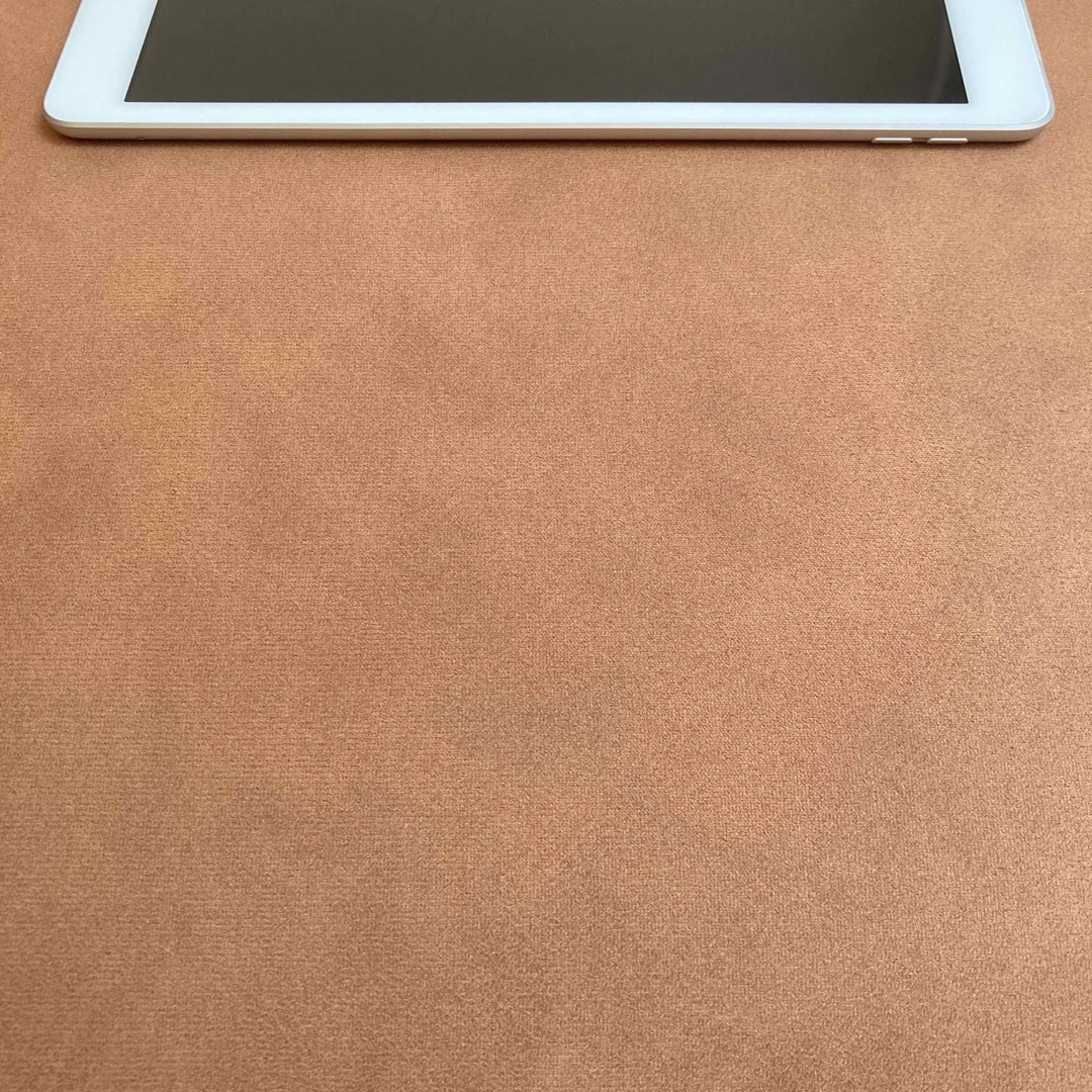 iPad(アイパッド)の565【早い者勝ち】電池良好☆iPad7 第7世代 128GB SIMフリー☆ スマホ/家電/カメラのPC/タブレット(タブレット)の商品写真