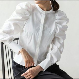 新品未使用タグ付　アメノチハレ　 撥水　ボリューム　　シャツ　ブラウス　パール(シャツ/ブラウス(長袖/七分))