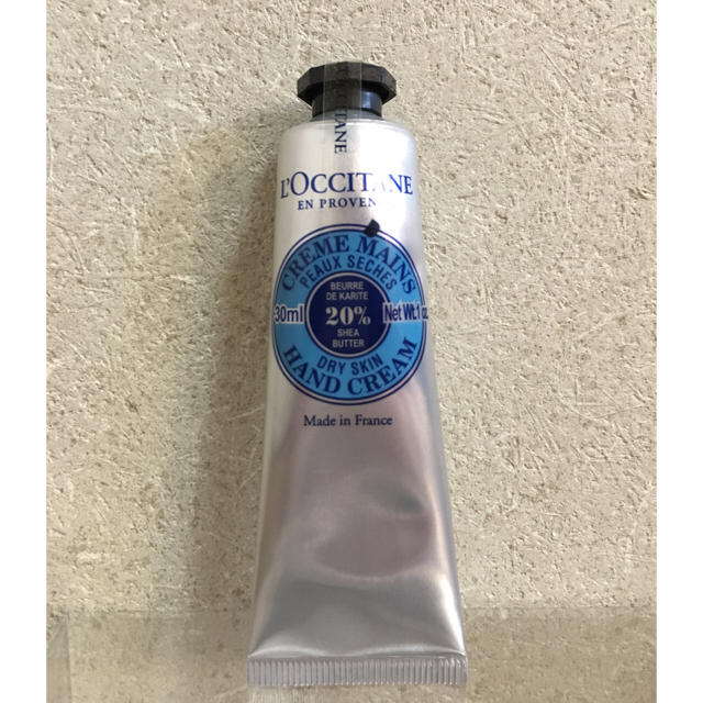 L'OCCITANE(ロクシタン)の新品◎L'OCCITANE 【送料込】 コスメ/美容のボディケア(ハンドクリーム)の商品写真