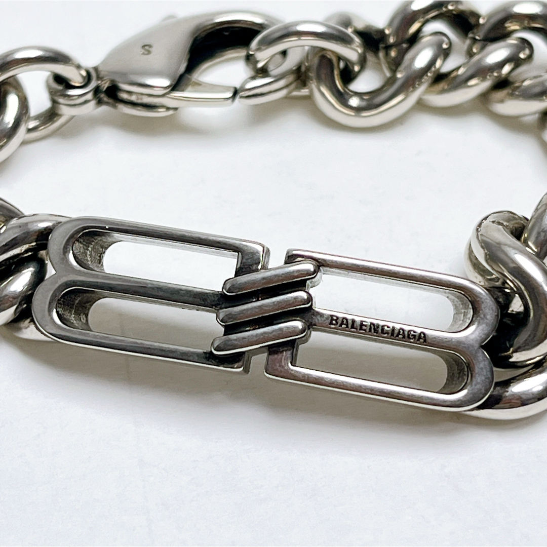 BALENCIAGA(バレンシアガ)のバレンシアガ　BB アイコン　ゴルメット　ブレスレット　シルバー　Sサイズ レディースのアクセサリー(ブレスレット/バングル)の商品写真