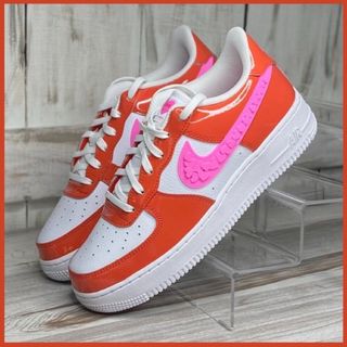 ナイキ(NIKE)のNIKE ナイキ バレンタイン エアフォース1 【購入時コメント不要です】(スニーカー)