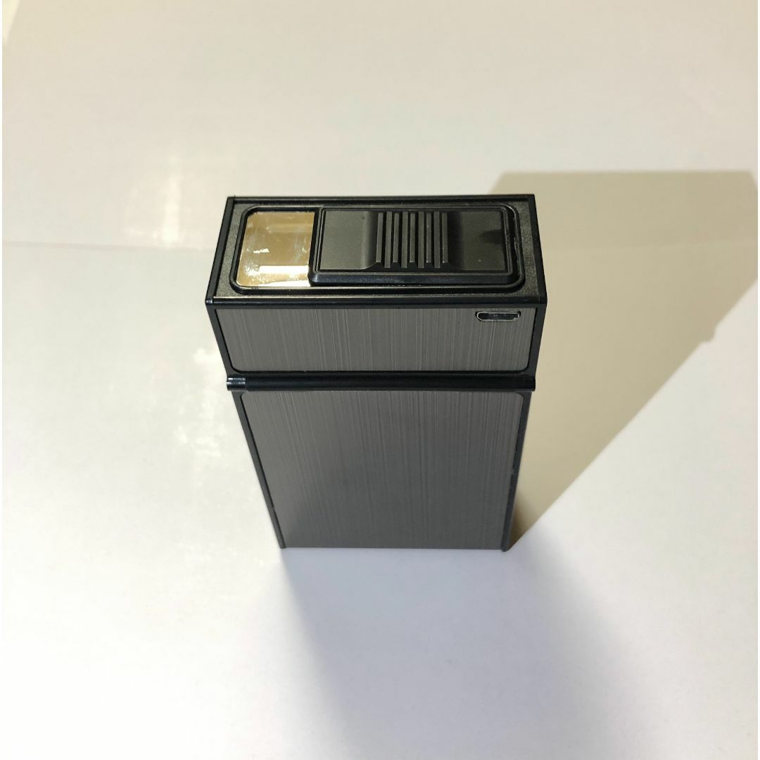 タバコケース 電子ライター 内蔵 グレー USB充電 アルミ メンズのファッション小物(タバコグッズ)の商品写真