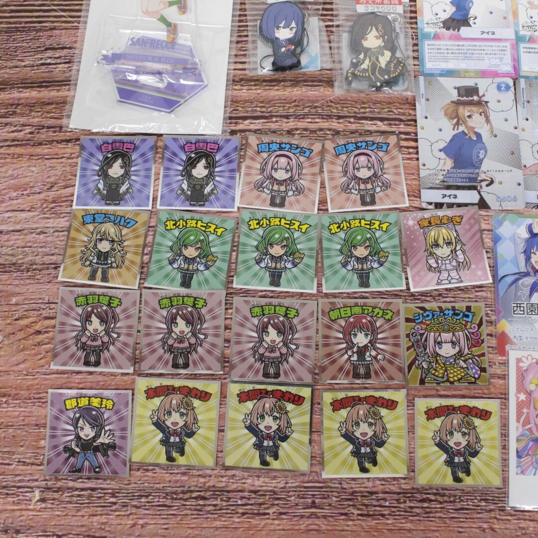 【★加古川物流】中古 にじさんじ  まとめ売り にじさんじフェス にじさんじマン 本間ひまわり 周央サンゴ  静凛 アクリルスタンド 西園チグサ フミ等【721】 エンタメ/ホビーのアニメグッズ(その他)の商品写真