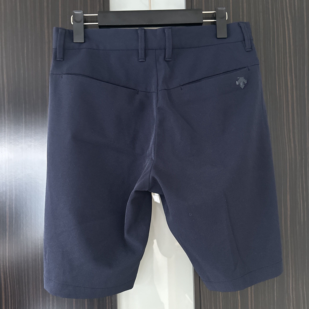 DESCENTE(デサント)のDESCENTE デサント ゴルフ ショートパンツ メンズ S ネイビー スポーツ/アウトドアのゴルフ(ウエア)の商品写真
