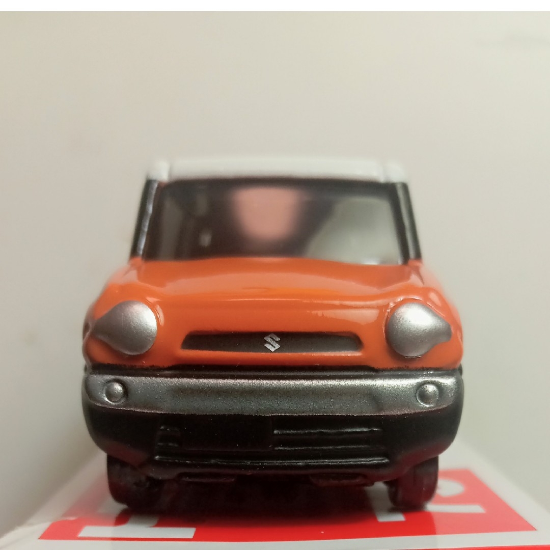 Takara Tomy(タカラトミー)のトミカスズキハスラー新品 エンタメ/ホビーのおもちゃ/ぬいぐるみ(ミニカー)の商品写真