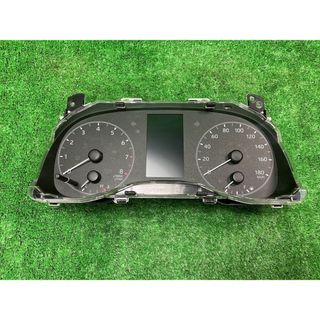 トヨタ(トヨタ)のヤリス MXPA15 スピードメーター X 4WD 83800-5D420,257630-9642 83800-5D420 202(車種別パーツ)