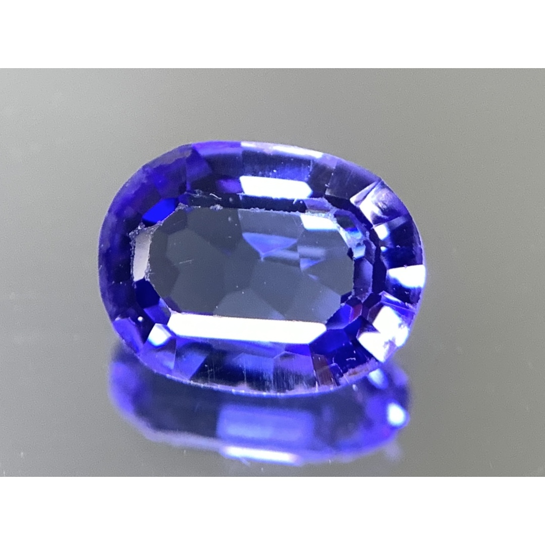 タンザナイト 天然  1.383ct  宝石ソーティング付き  8.2㎜×6.4㎜×3.4㎜ ルース（ 裸石 ）  6102Y レディースのアクセサリー(その他)の商品写真