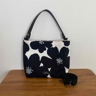 ショルダーバッグ ハンドメイド 花柄(バッグ)