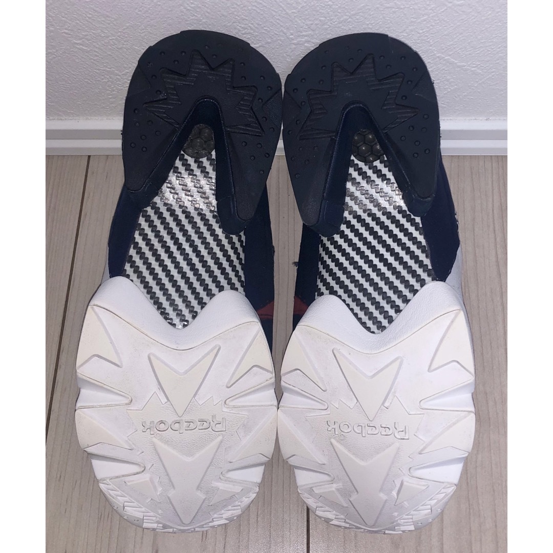 Reebok(リーボック)の24cm 良品 REEBOK PUMP FURY OB トリコロール 紺 og レディースの靴/シューズ(スニーカー)の商品写真
