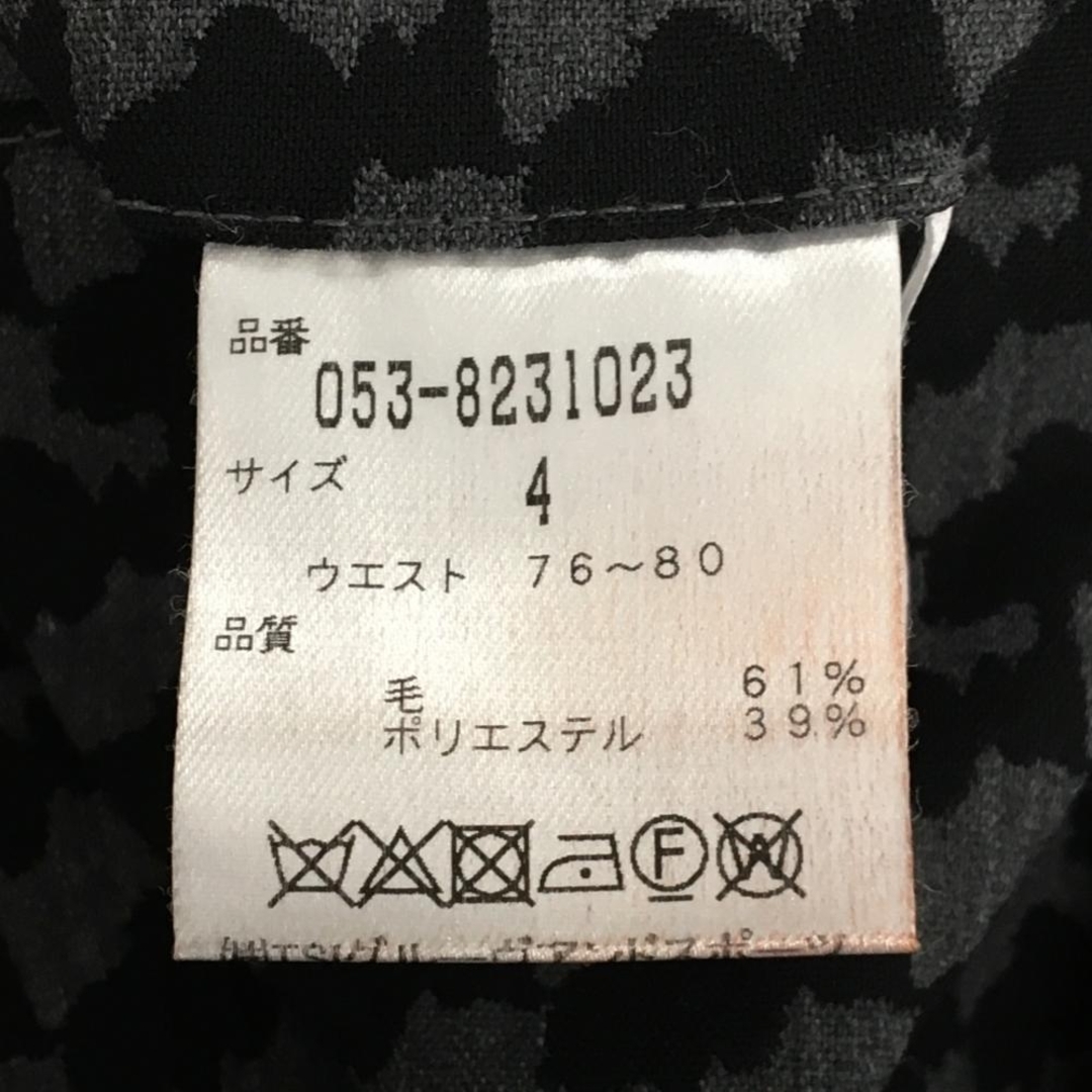 PEARLY GATES(パーリーゲイツ)の【超美品】パーリーゲイツ×PEANUTS パンツ グレー×黒 スヌーピー総柄 メンズ 4(M) ゴルフウェア PEARLY GATES スポーツ/アウトドアのゴルフ(ウエア)の商品写真