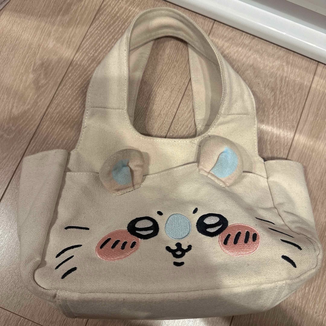 ちいかわ(チイカワ)のモモンガ　ちいかわ　お顔トートバッグ　ランチバッグ レディースのバッグ(トートバッグ)の商品写真