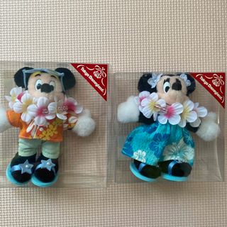 ディズニー(Disney)のディズニーミッキー&ミニー アロハシャツぬいぐるみ マスコットバッジ (キャラクターグッズ)