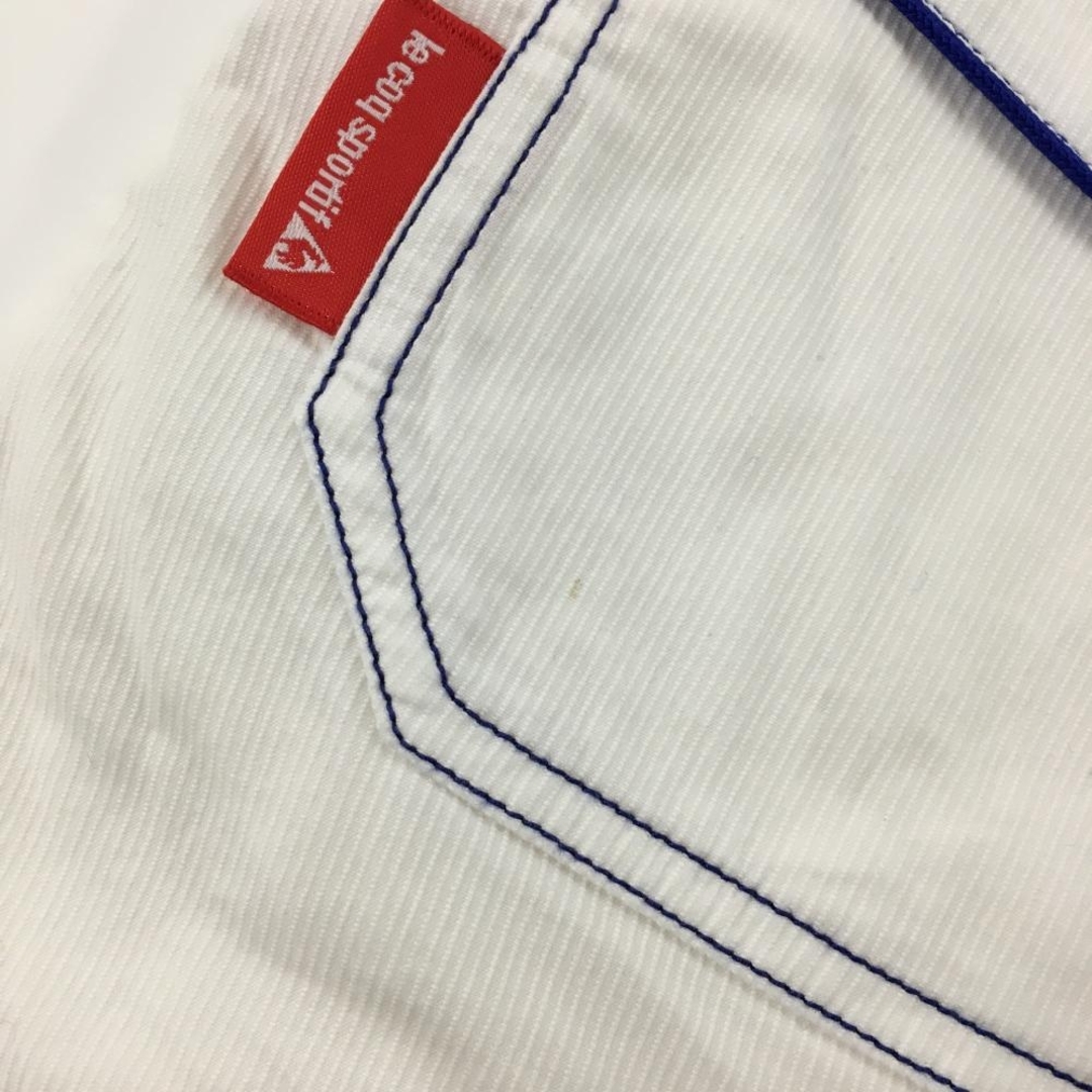 le coq sportif(ルコックスポルティフ)の【美品】ルコックゴルフ スカート 白 ステッチブルー ストライプ地模様  レディース 9 ゴルフウェア le coq sportif スポーツ/アウトドアのゴルフ(ウエア)の商品写真