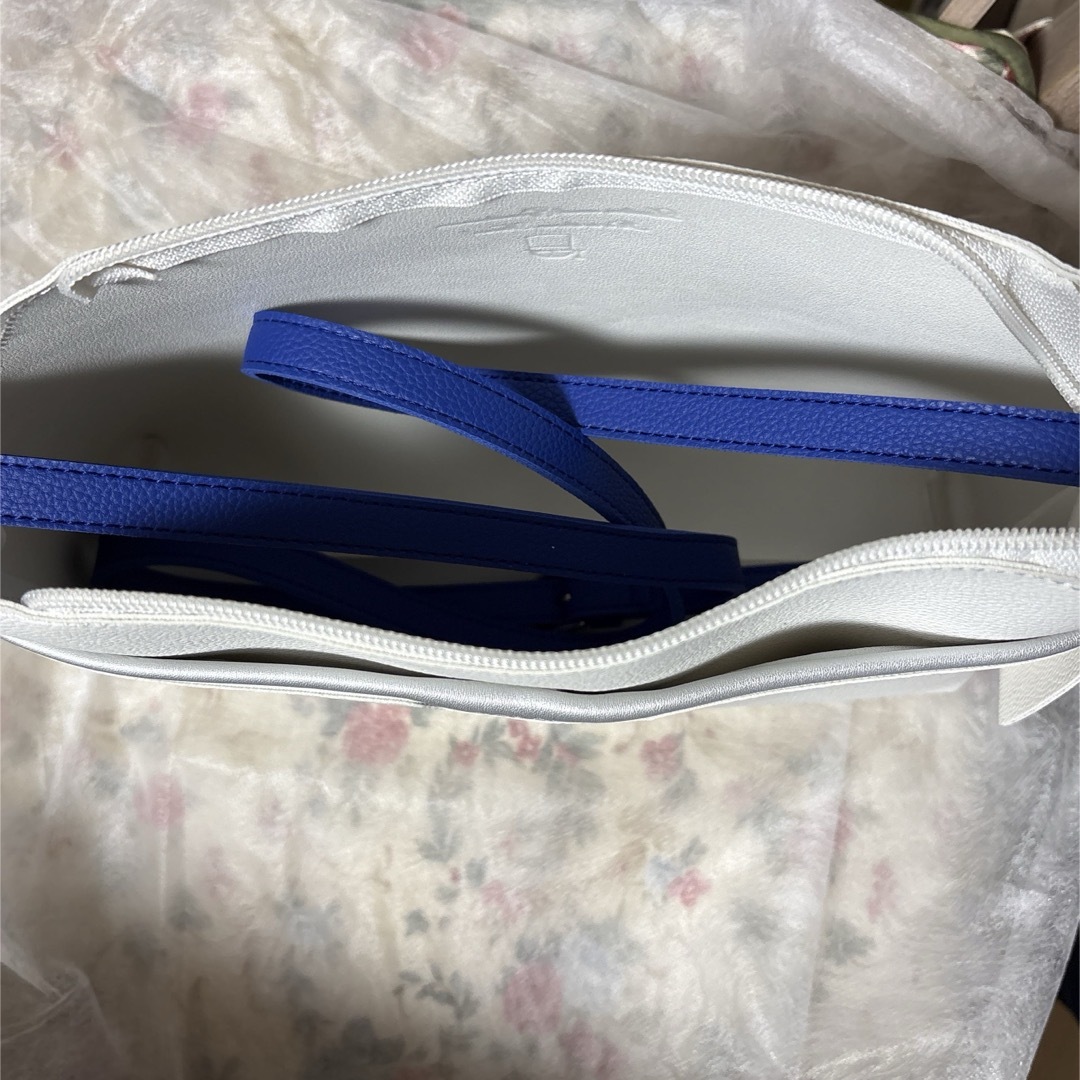 & chouette(アンドシュエット)のアンドシュエット　怪盗キッド　ショルダーバッグ　名探偵コナン レディースのバッグ(ショルダーバッグ)の商品写真