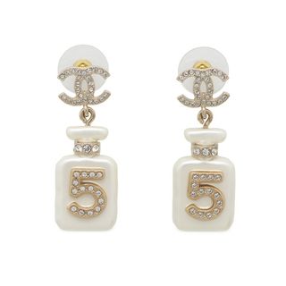 シャネル(CHANEL)のシャネル ピアス No.5 香水ボトル ココマーク フェイクパール ラインストーン A22 S AB8469 CHANEL アクセサリー(ピアス)
