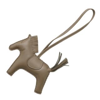 エルメス(HERMES)のエルメス バッグチャーム ロデオMM エトゥープ ラムスキン HERMES チャーム オーナメント(チャーム)