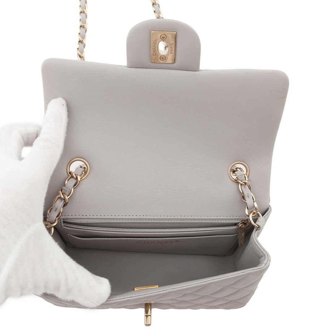 CHANEL(シャネル)のシャネル チェーンショルダーバッグ ミニ マトラッセ 20 ココマーク ラムスキン A69900 CHANEL ミニ フラップ レディースのバッグ(ショルダーバッグ)の商品写真