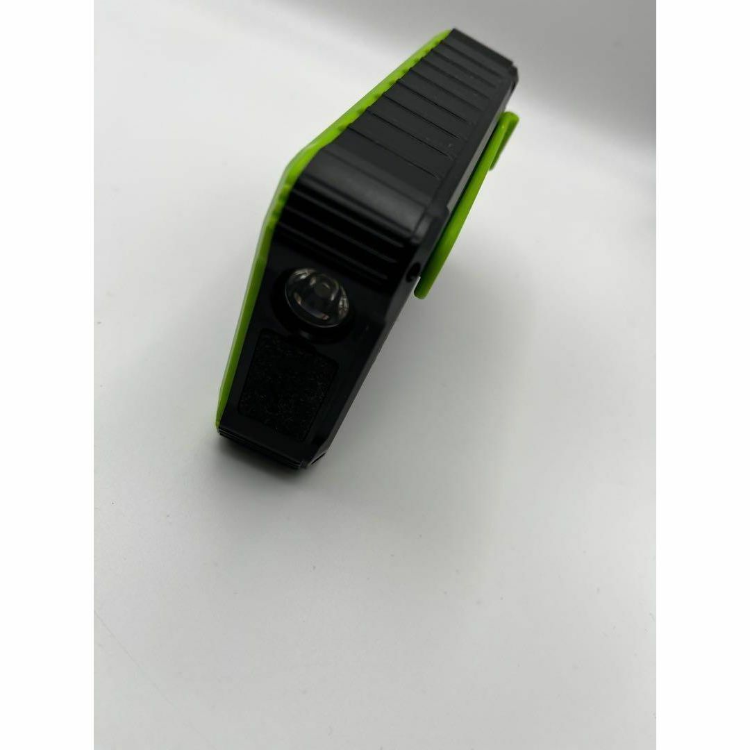 【ソーラー充電器】バッテリー災害対応 LEDライト付き防水　12000mAh スマホ/家電/カメラのスマホアクセサリー(その他)の商品写真