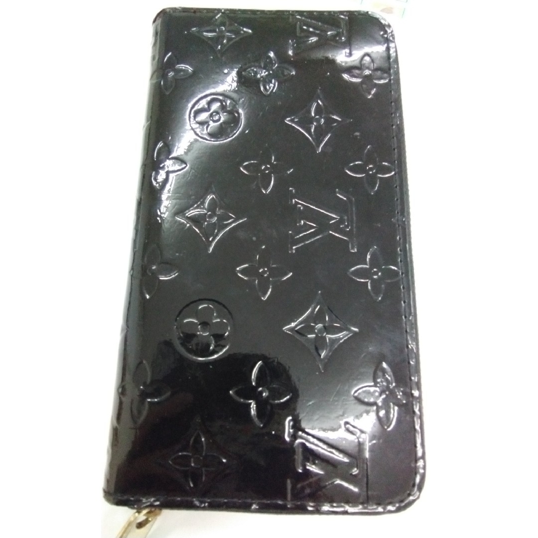 LOUIS VUITTON(ルイヴィトン)のヴィトン　ヴェルニ　ラウンドファスナー　長財布 レディースのファッション小物(財布)の商品写真