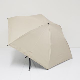 サンバリア100 完全遮光折日傘 USED美品 2段折 コンパクト ベージュ 折りたたみ日傘 UVカット 遮熱 紫外線対策 47cm FS9172(傘)