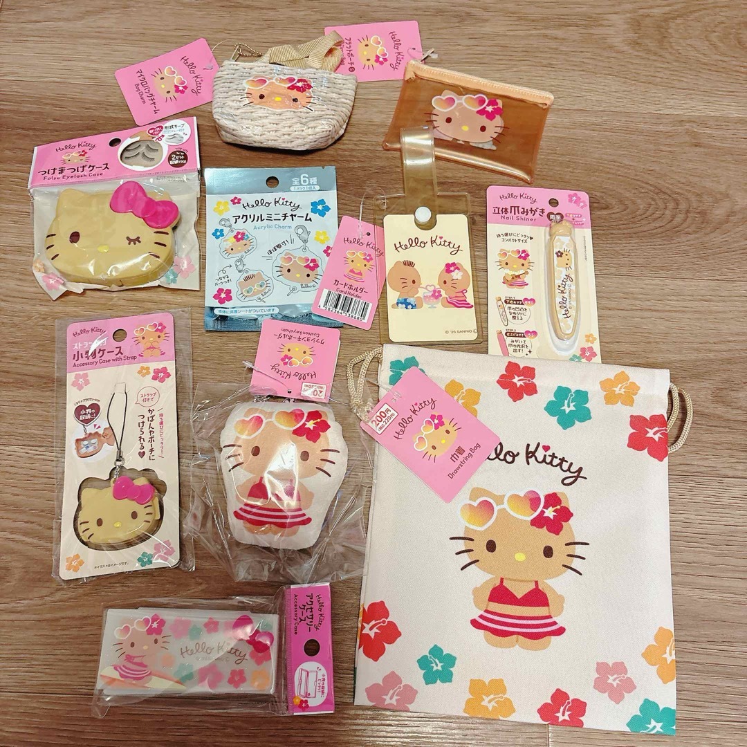 ハローキティ(ハローキティ)の新品 サンリオ 日焼けキティ 10点 ダイソー セリア キャンドゥ エンタメ/ホビーのおもちゃ/ぬいぐるみ(キャラクターグッズ)の商品写真