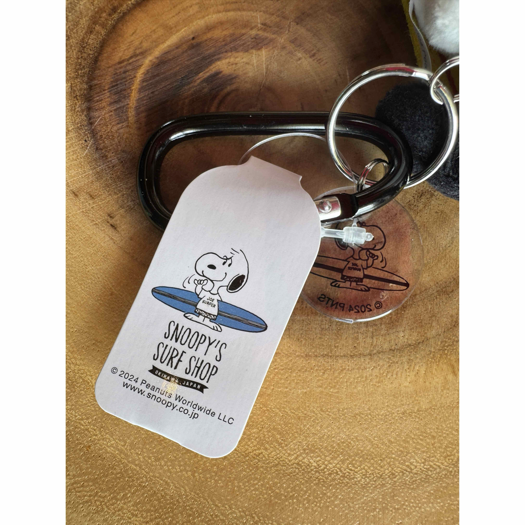 SNOOPY(スヌーピー)の沖縄限定　スヌーピー　サーフショップ　カラビナ　キーホルダー　マスコット エンタメ/ホビーのアニメグッズ(キーホルダー)の商品写真