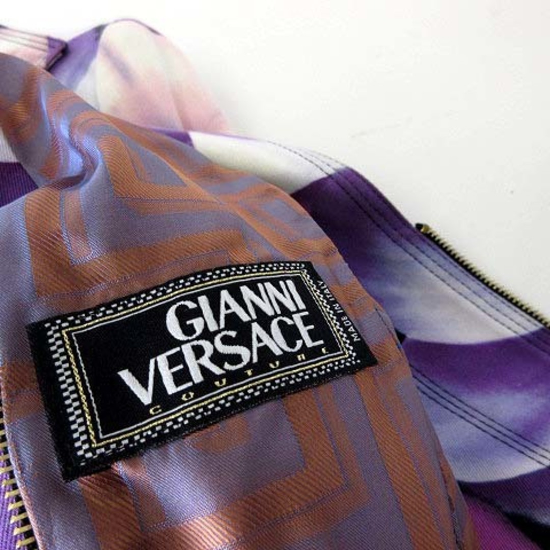 Gianni Versace(ジャンニヴェルサーチ)のジャンニヴェルサーチ 希少 ライダースジャケット コットン 花柄 M ラベンダー レディースのジャケット/アウター(ライダースジャケット)の商品写真