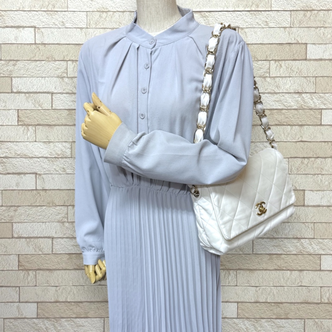 CHANEL(シャネル)のシャネル マトラッセ ショルダーバッグ レザー ホワイト レディース CHANEL  中古 レディースのバッグ(ショルダーバッグ)の商品写真