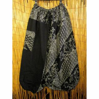 【ＳＡＬＥ】⑩新品＊コットン素材＊黒色＋和風プリント＊ふんわり＊サルエルパンツ(サルエルパンツ)