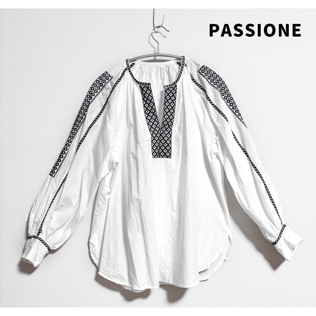 ROBE(ローブ)の【PASSIONE パシオーネ】刺繍 エンブロイダリー　プルオーバー シャツ 3 レディースのトップス(シャツ/ブラウス(長袖/七分))の商品写真