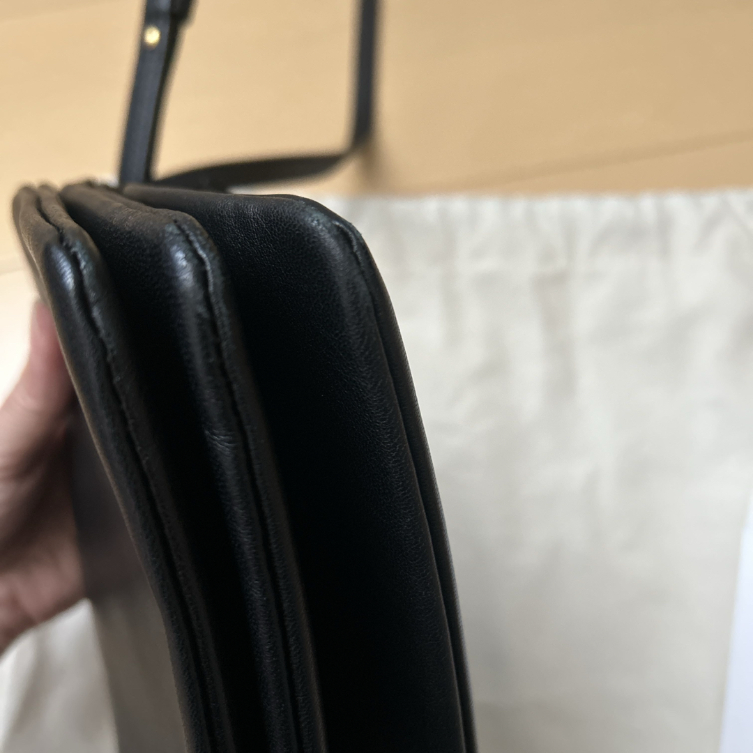 CELINE(セリーヌ)のセリーヌ　トリオ　貴重な旧ロゴ　スモール レディースのバッグ(ショルダーバッグ)の商品写真