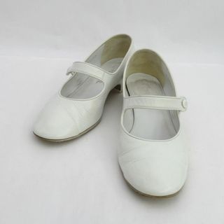 シャネル(CHANEL)のCHANEL / シャネル ◆ストラップ パンプス ホワイト レザー G34328 【レディース/ガールズ/LADY/女性/婦人】【靴/クツ/シューズ/SHOES】 ブランド【中古】 [0220530362](ハイヒール/パンプス)