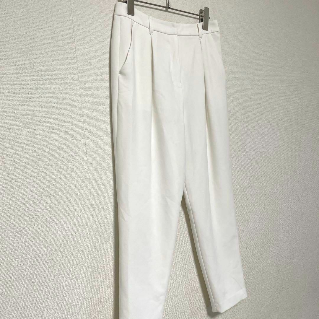 NATURAL BEAUTY BASIC(ナチュラルビューティーベーシック)のzo719 ナチュラルビューティーベーシックタックカジュアルスラックス/パンツ レディースのパンツ(カジュアルパンツ)の商品写真